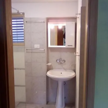 Griv - Close To The Sea Apartment