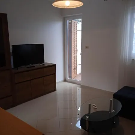 Apartment Griv - Close To The Sea Valun