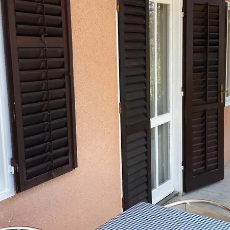 Griv - Close To The Sea Apartment