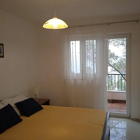Griv - Close To The Sea Apartment